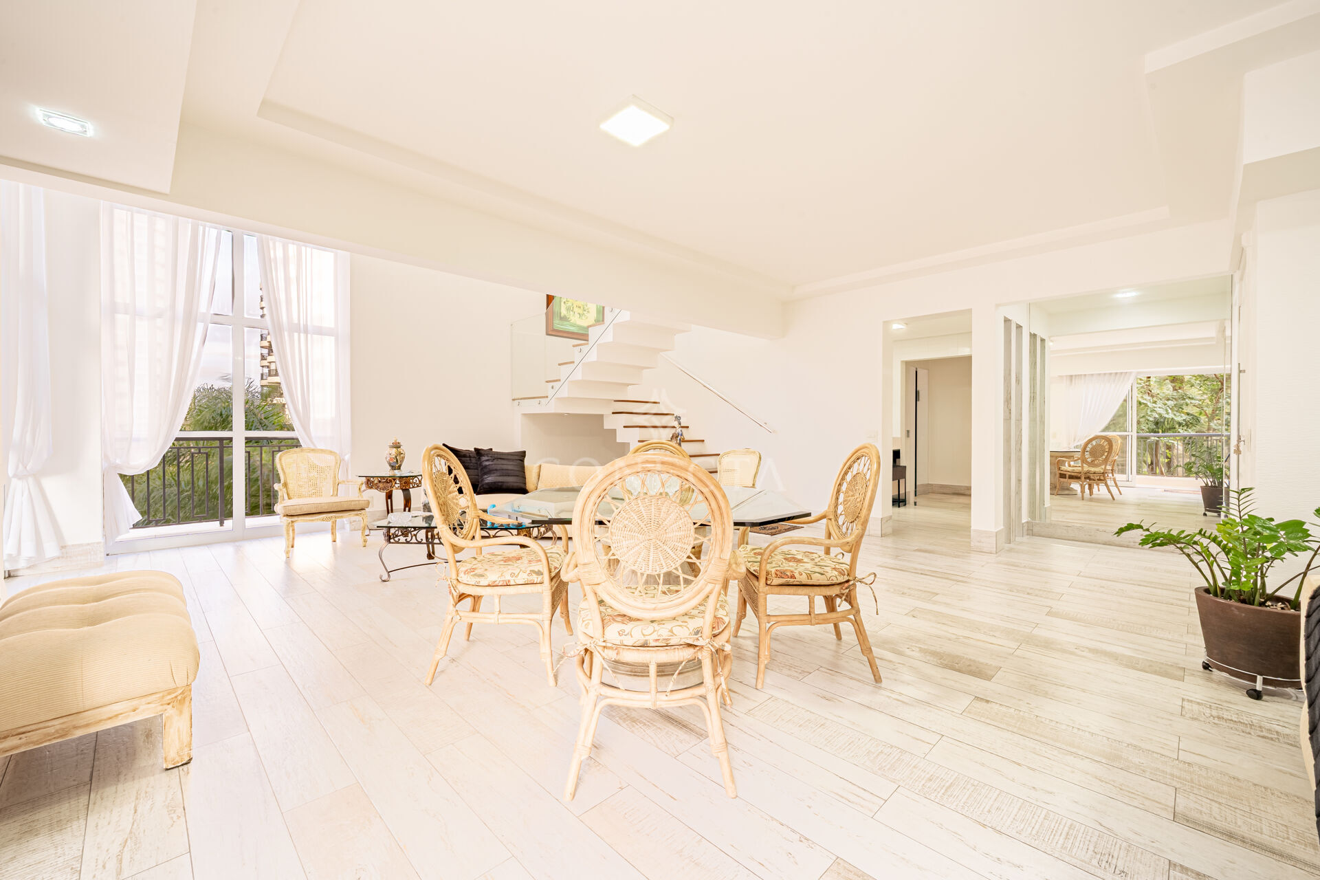 Cobertura à venda com 3 quartos, 220m² - Foto 4