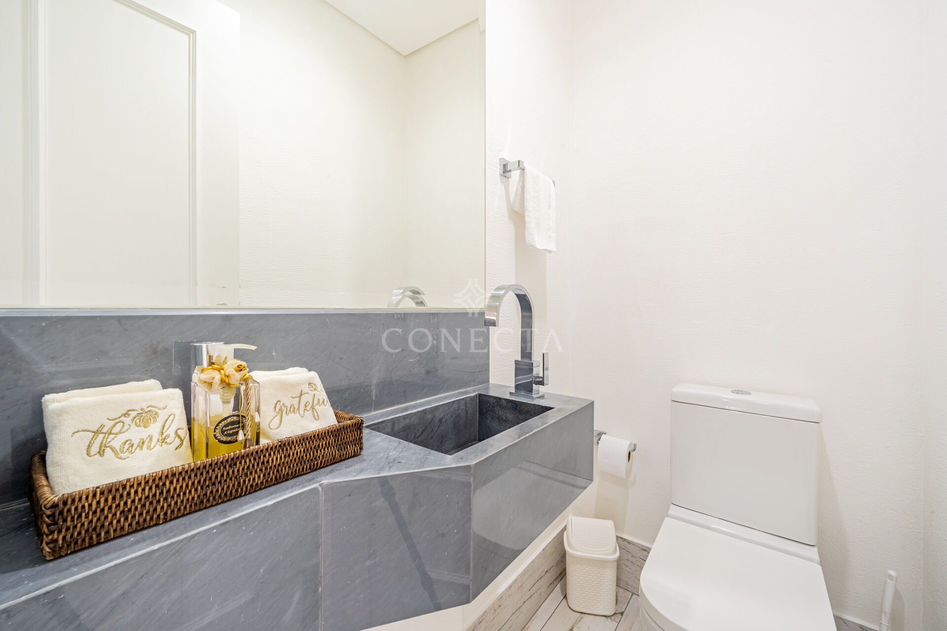 Cobertura à venda com 3 quartos, 220m² - Foto 10