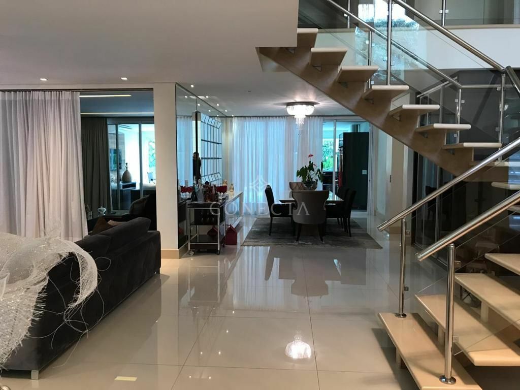 Casa à venda com 4 quartos, 675m² - Foto 4