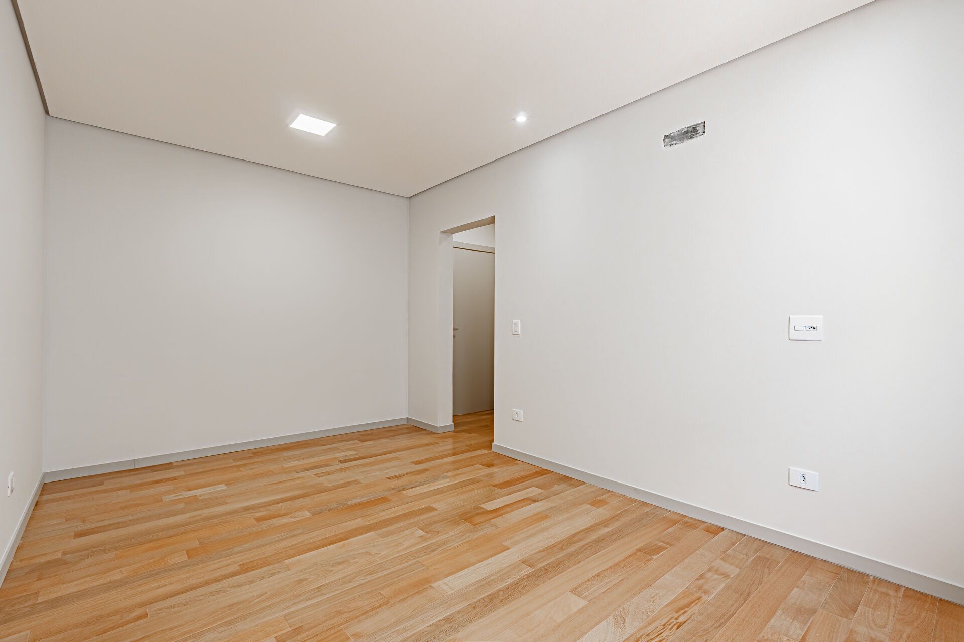 Casa à venda com 4 quartos, 350m² - Foto 41