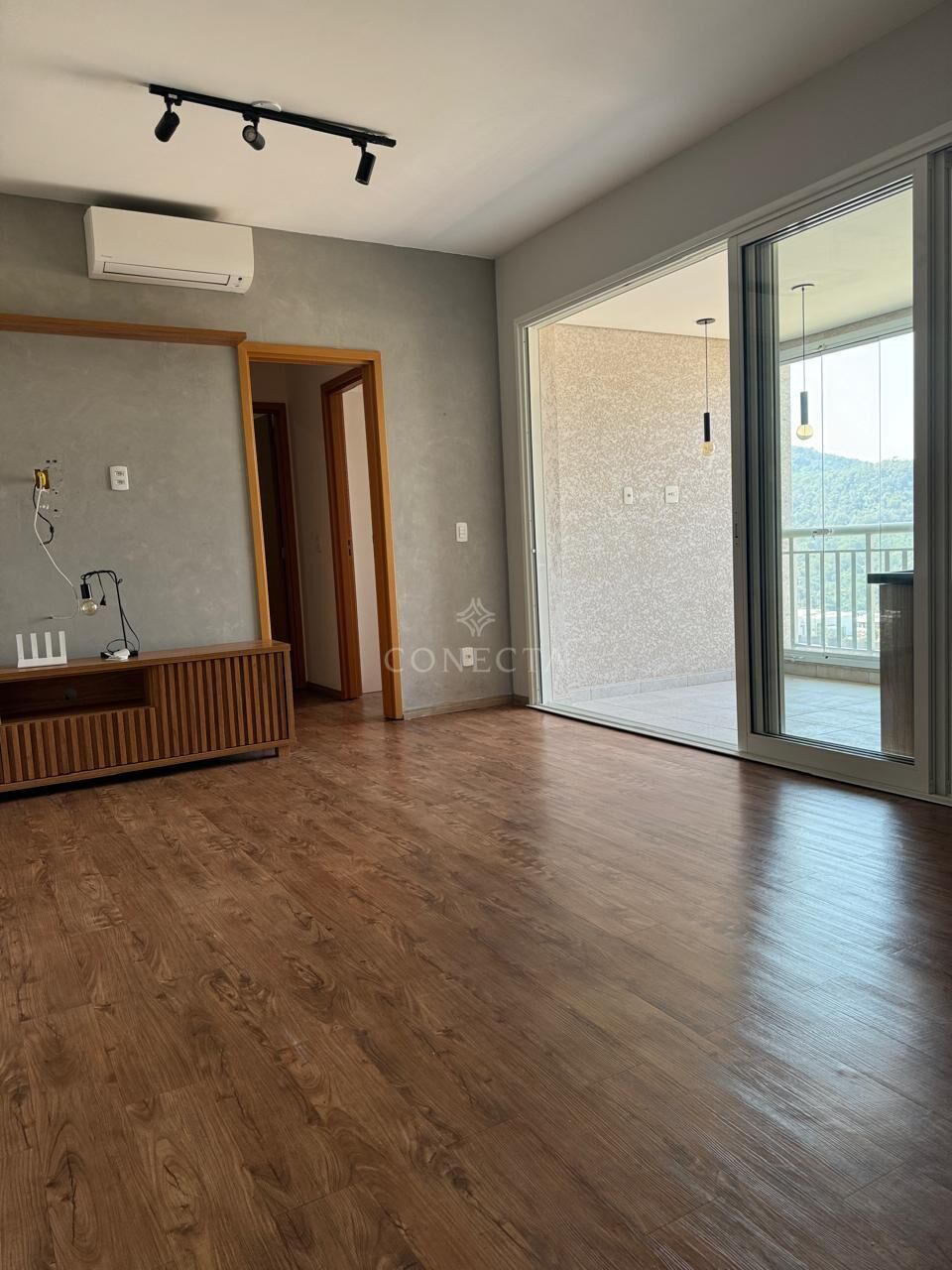 Apartamento à venda com 2 quartos, 72m² - Foto 2