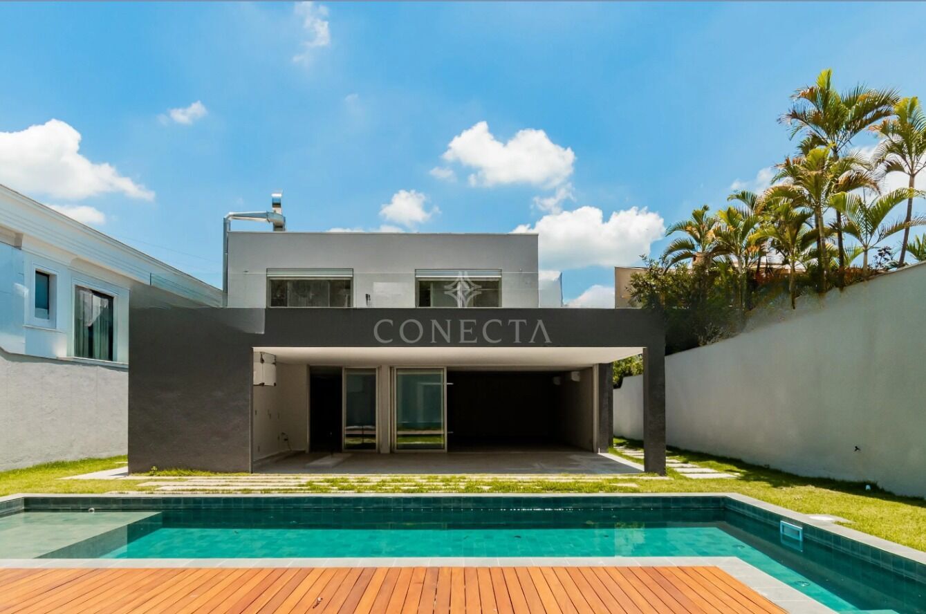 Casa à venda com 4 quartos, 530m² - Foto 1