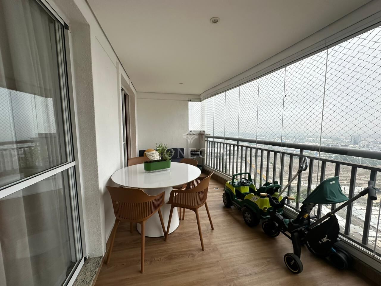 Apartamento para alugar com 3 quartos, 170m² - Foto 2