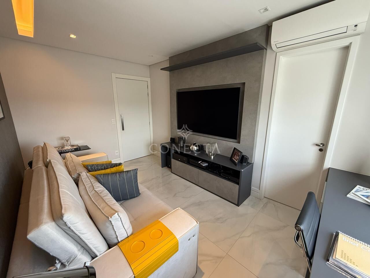 Apartamento à venda com 3 quartos, 134m² - Foto 4