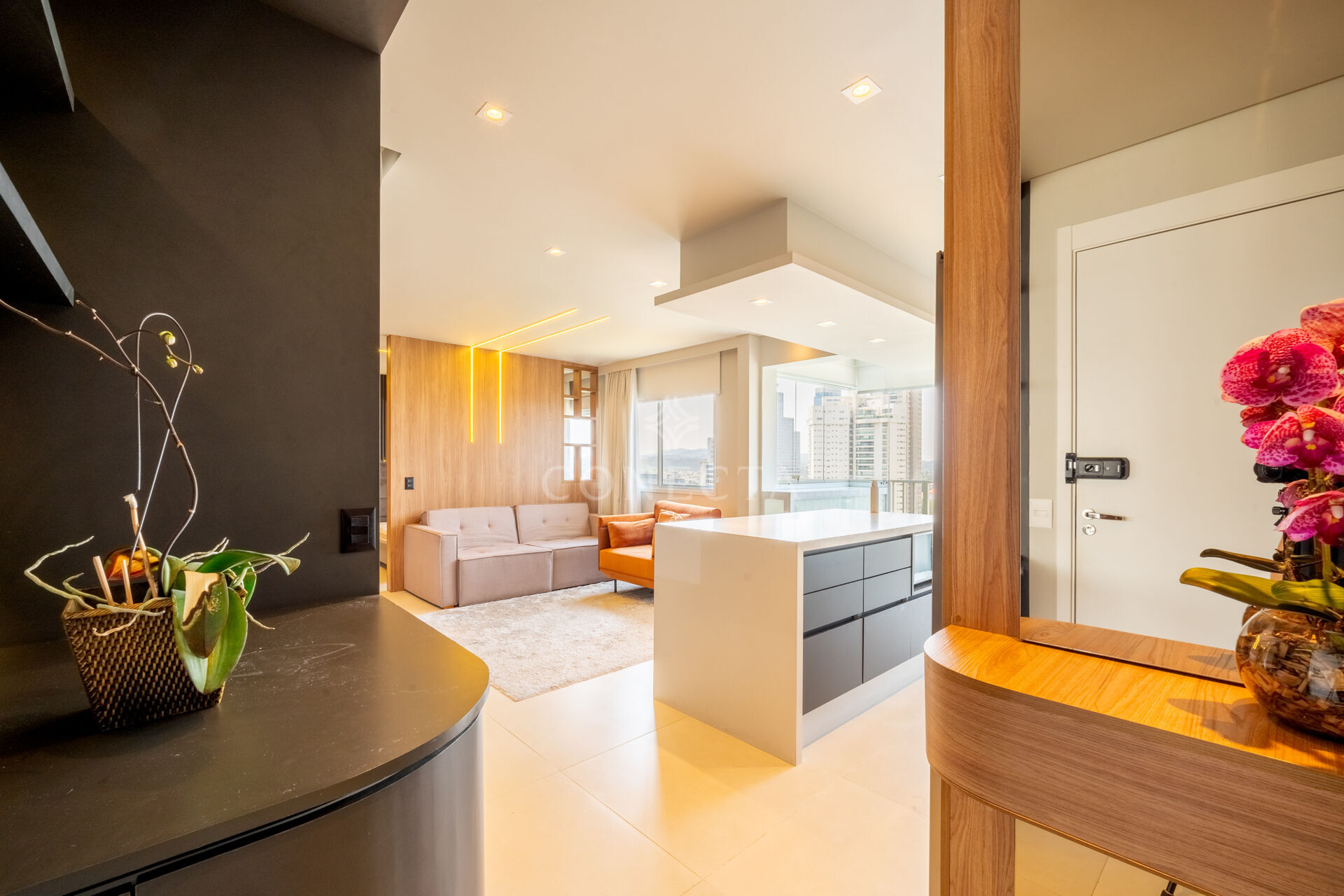 Apartamento à venda com 1 quarto, 54m² - Foto 4