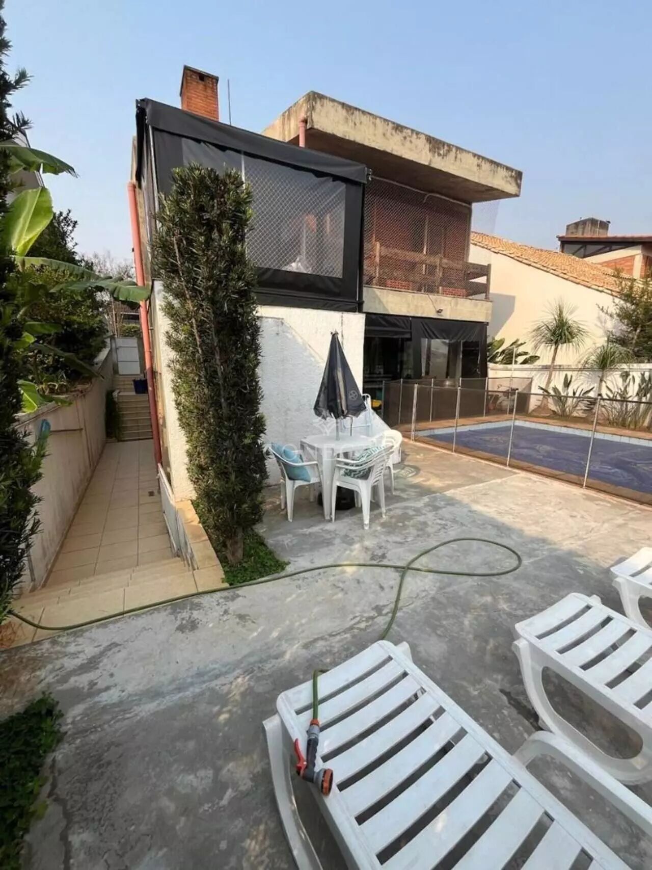 Casa à venda com 4 quartos, 289m² - Foto 2