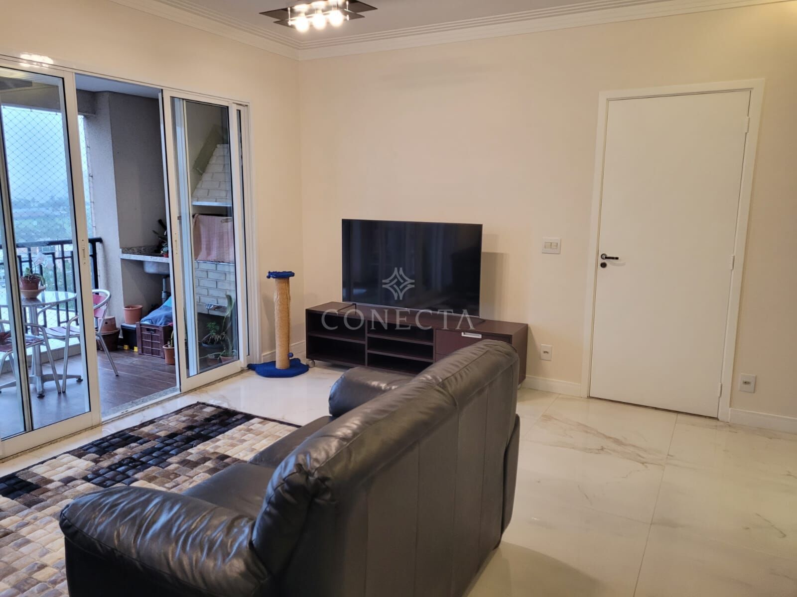 Apartamento à venda com 3 quartos, 107m² - Foto 6