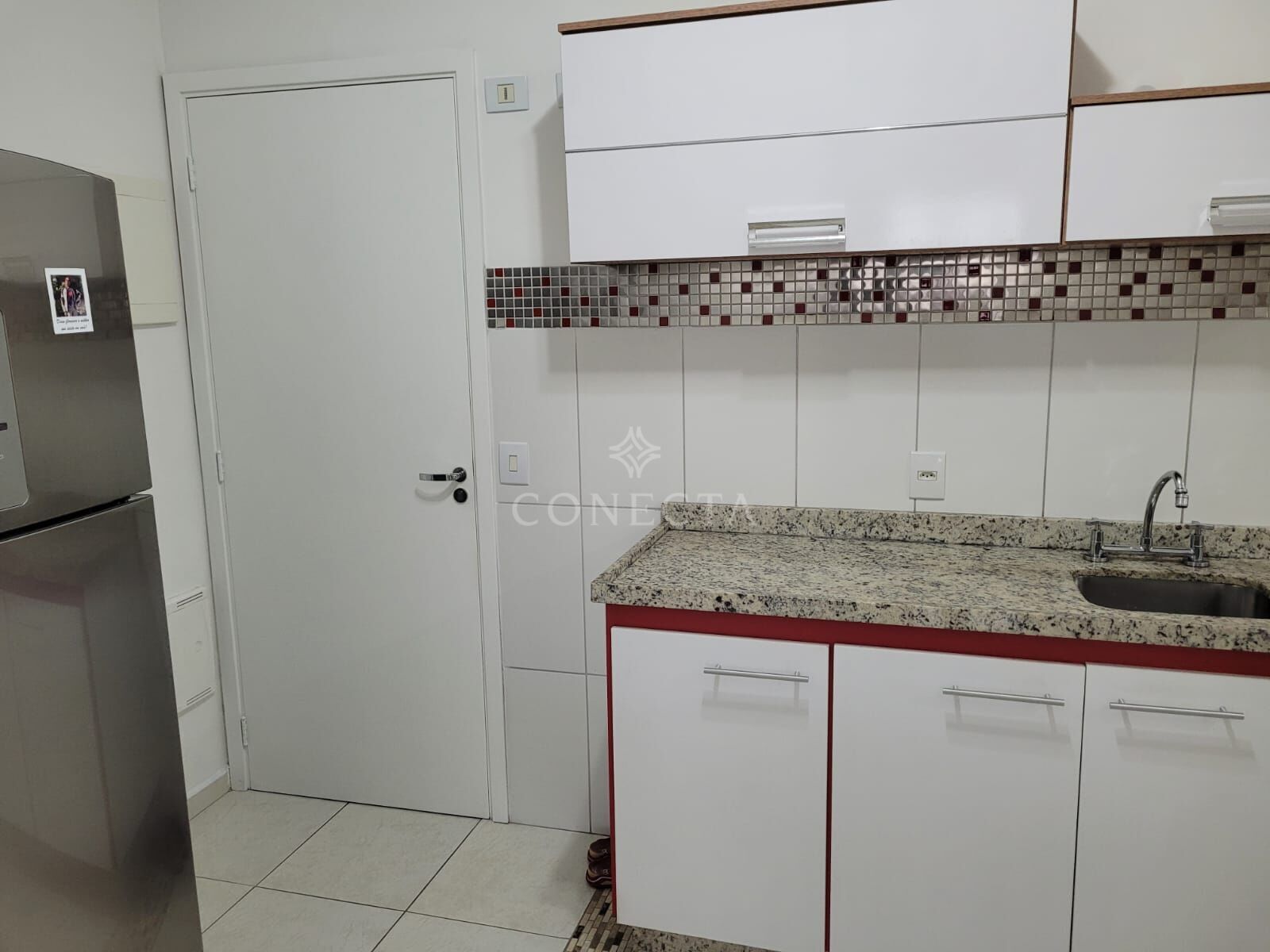 Apartamento à venda com 3 quartos, 107m² - Foto 9