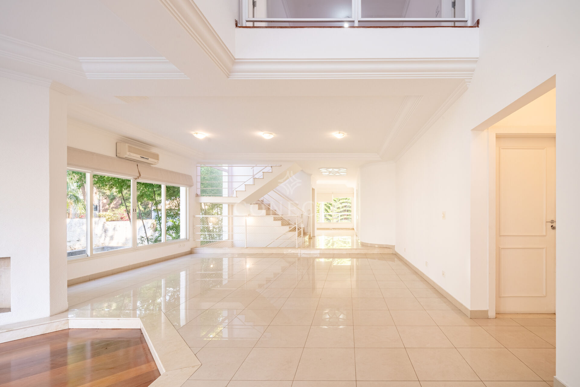 Casa à venda com 5 quartos, 598m² - Foto 3
