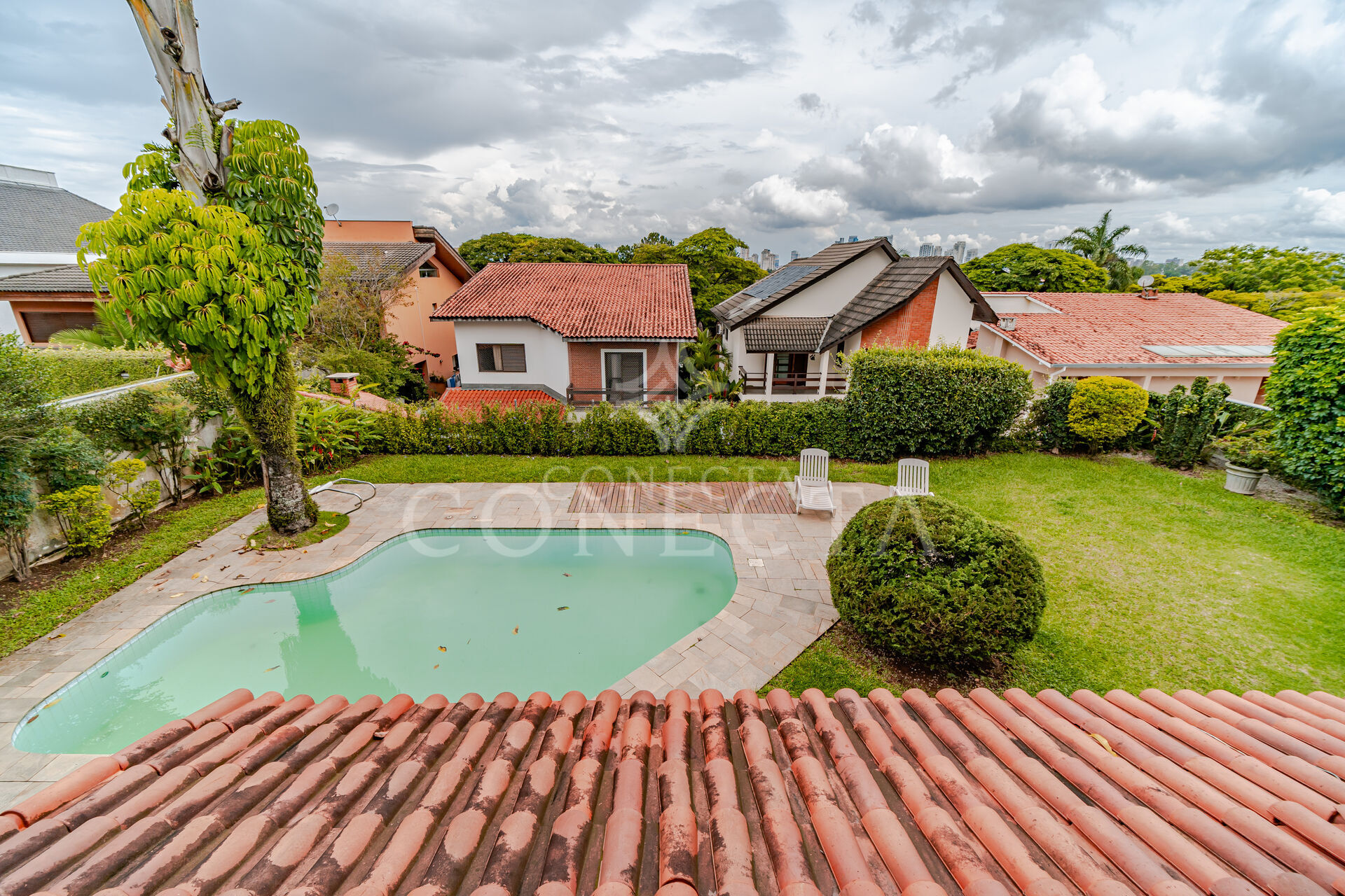 Casa para alugar com 3 quartos, 420m² - Foto 13