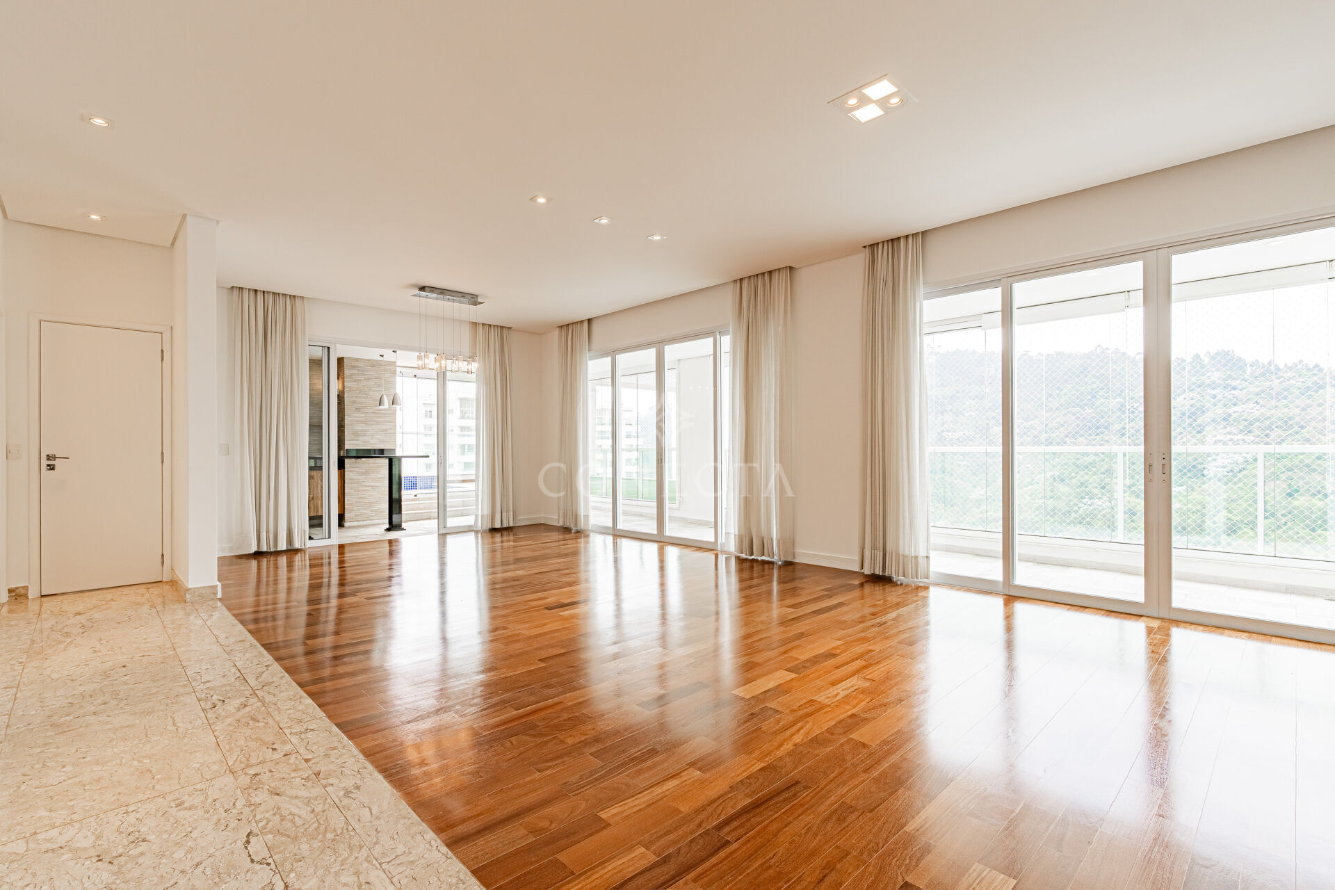 Apartamento à venda com 4 quartos, 284m² - Foto 5