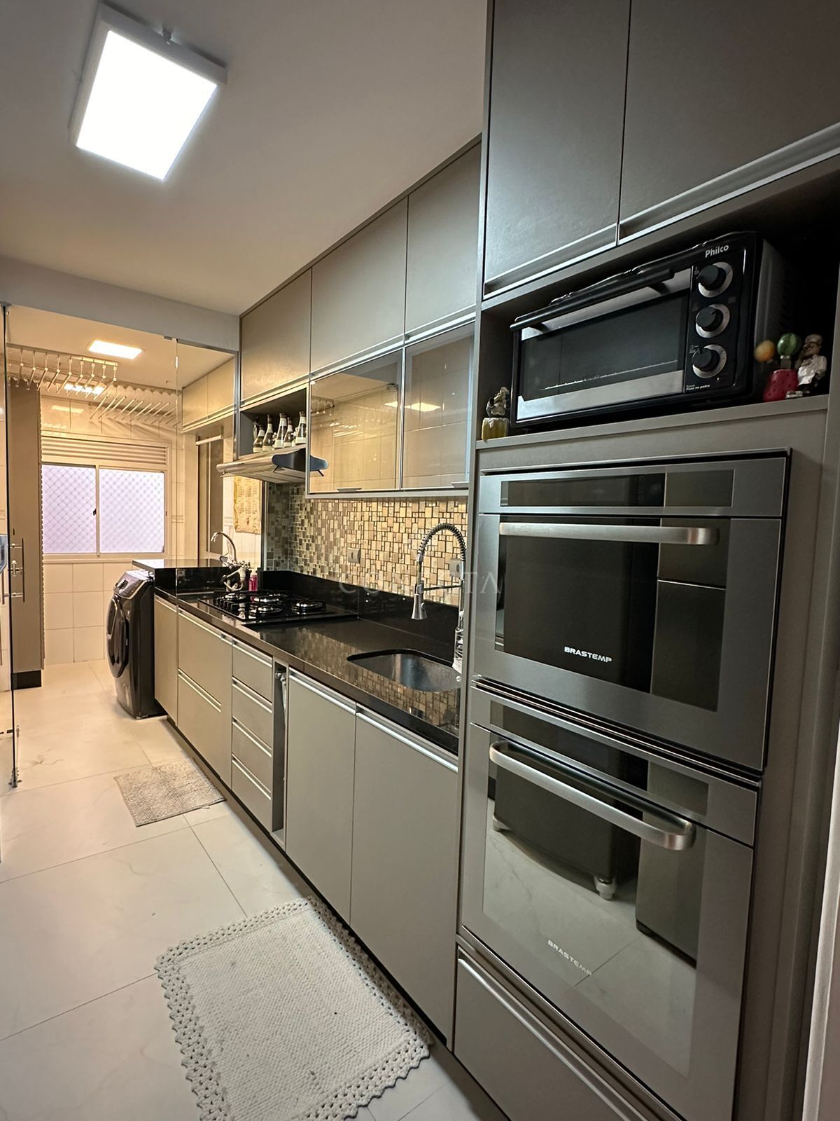 Apartamento à venda com 3 quartos, 91m² - Foto 3