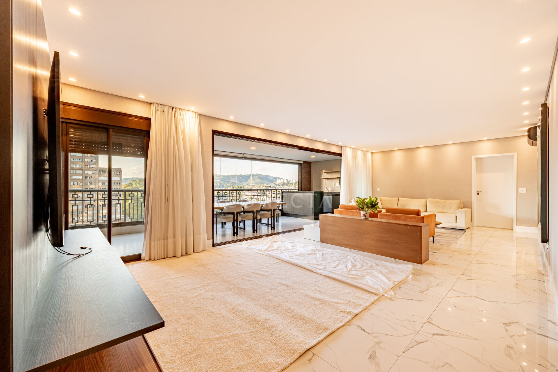 Apartamento, 3 quartos, 228 m² - Foto 3