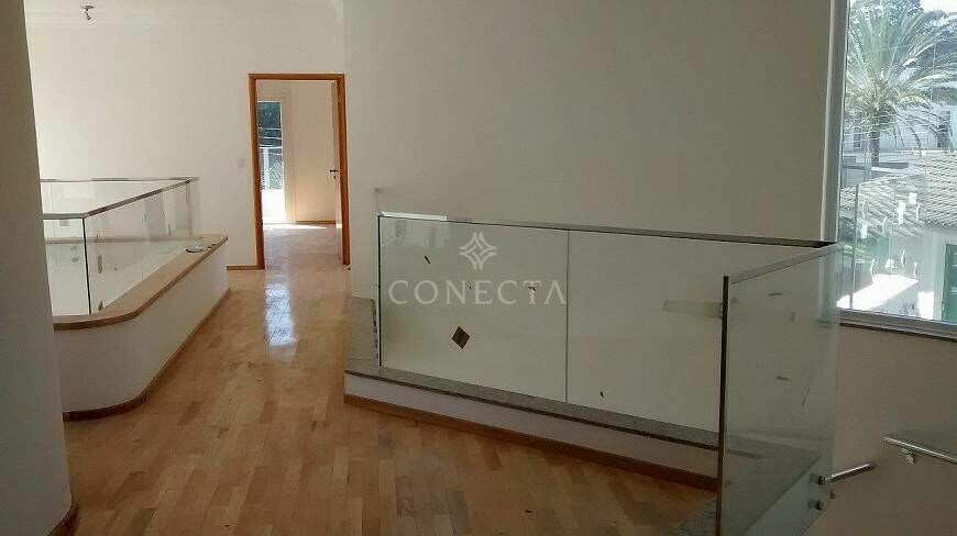 Casa para alugar com 4 quartos, 553m² - Foto 4