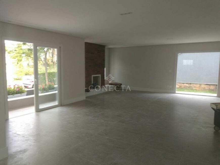 Casa para alugar com 4 quartos, 553m² - Foto 3