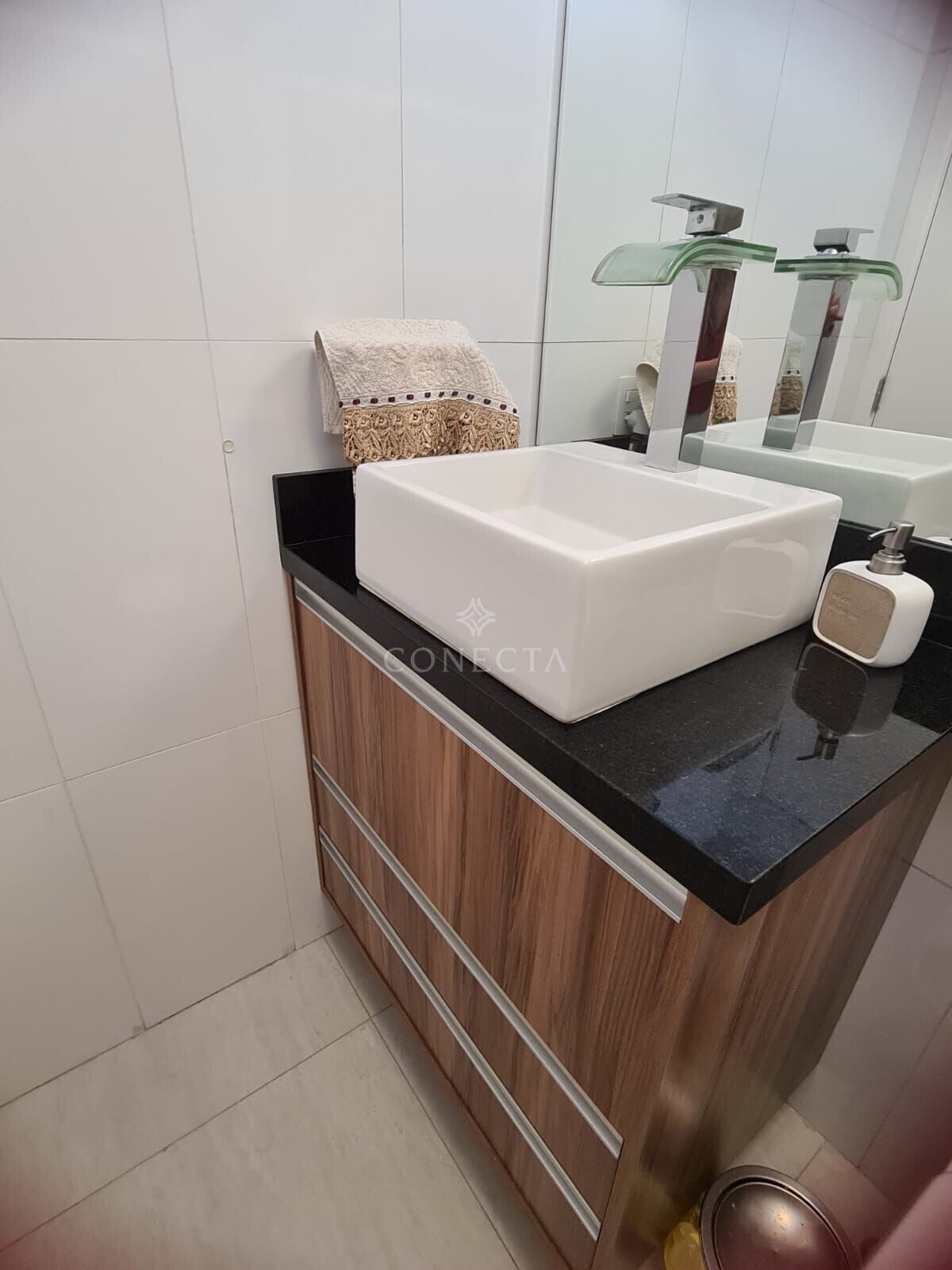 Apartamento à venda com 2 quartos, 60m² - Foto 18