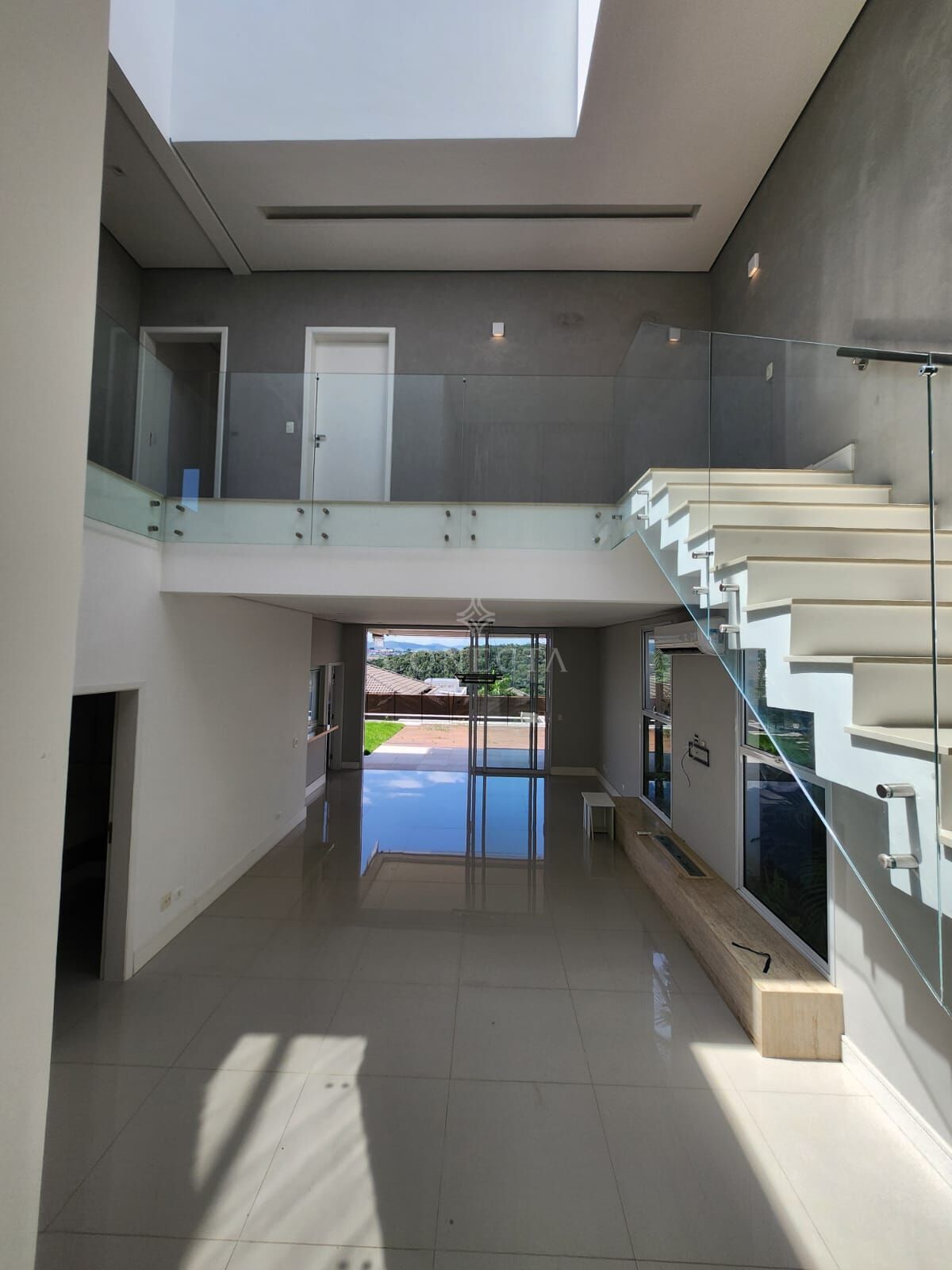 Casa à venda com 4 quartos, 309m² - Foto 7