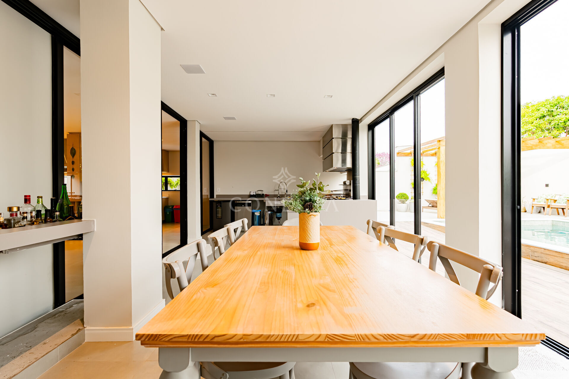 Casa para alugar com 4 quartos, 564m² - Foto 13