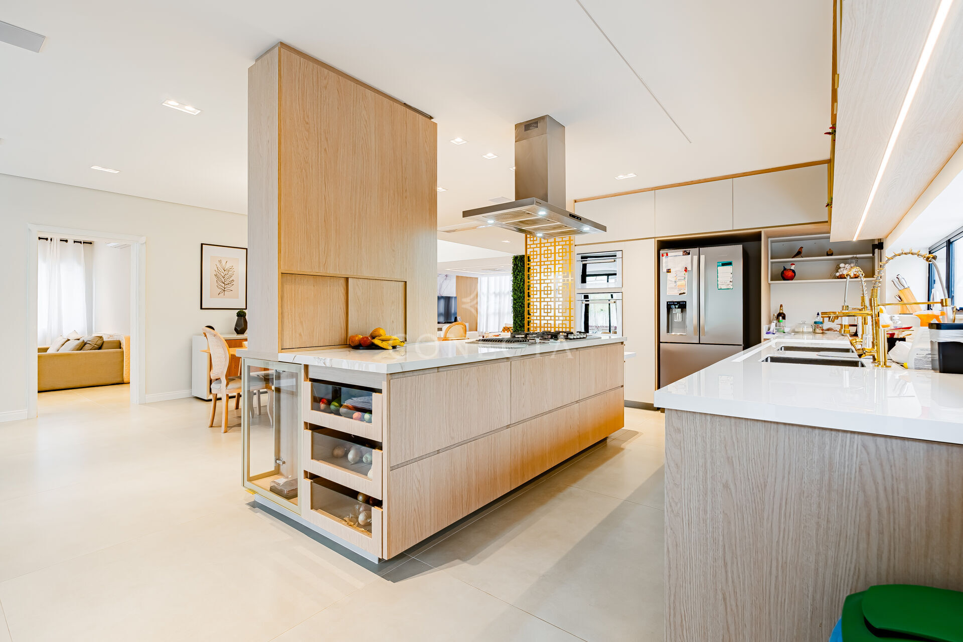 Casa para alugar com 4 quartos, 564m² - Foto 17