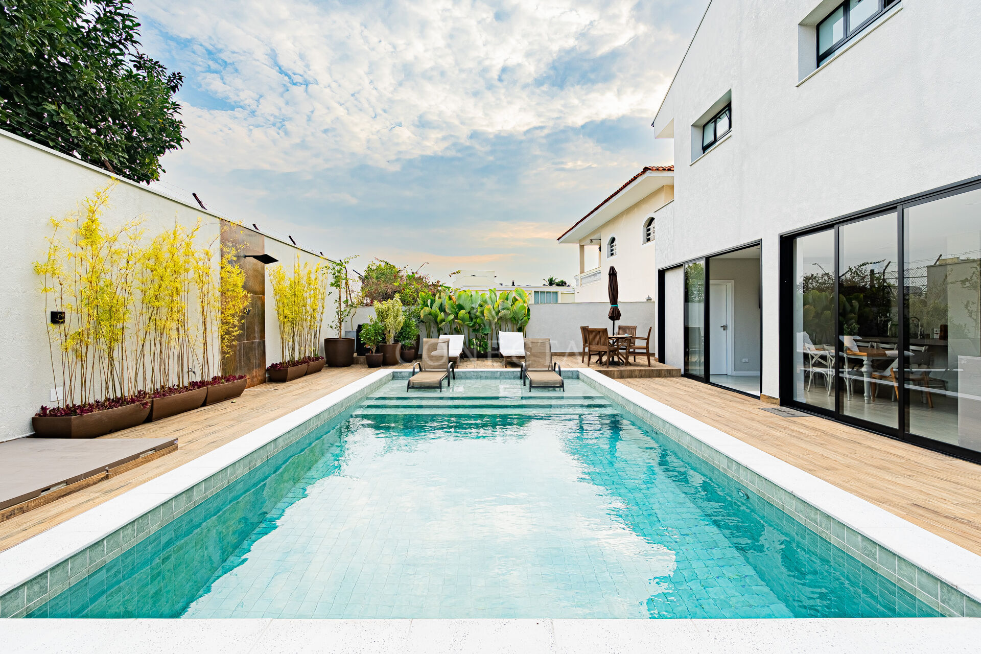 Casa para alugar com 4 quartos, 564m² - Foto 8