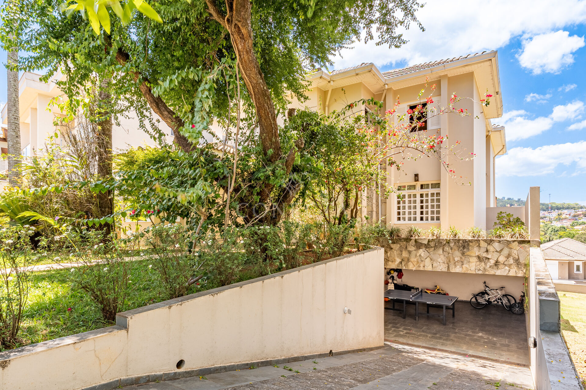 Casa, 4 quartos, 398 m² - Foto 1