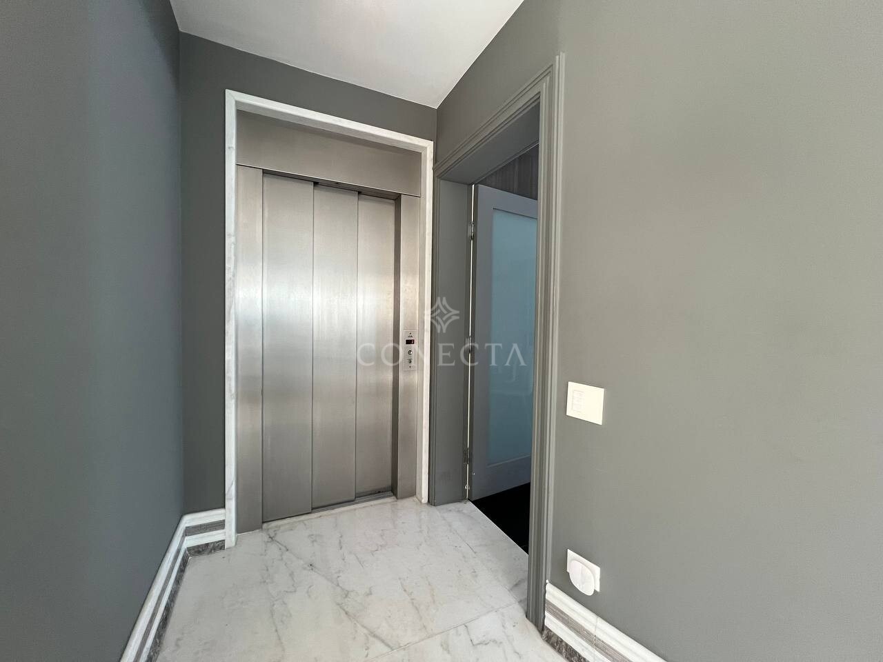 Casa para alugar com 4 quartos, 950m² - Foto 15