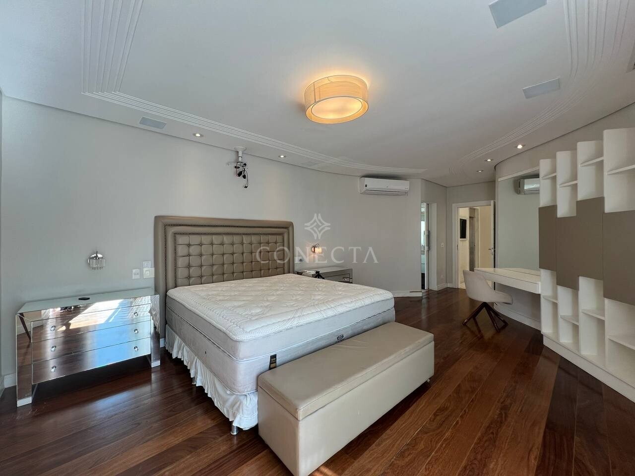 Casa para alugar com 4 quartos, 950m² - Foto 30