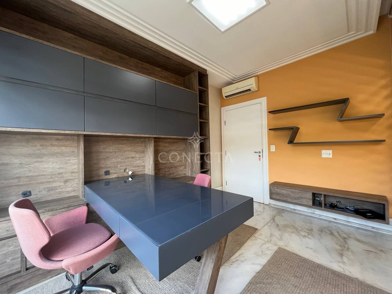 Casa para alugar com 4 quartos, 950m² - Foto 41