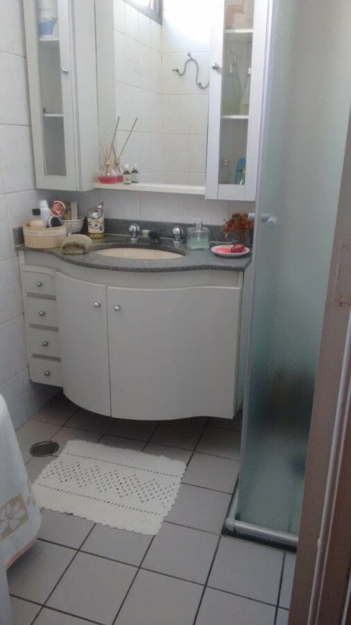 Apartamento à venda com 2 quartos, 80m² - Foto 11