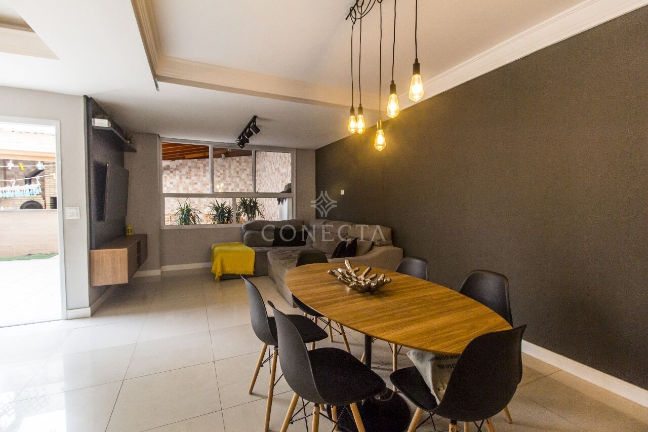 Casa à venda com 4 quartos, 170m² - Foto 9