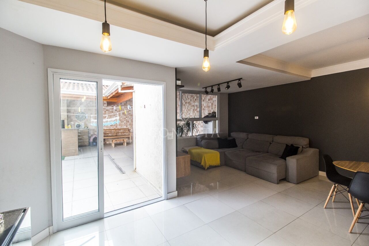 Casa à venda com 4 quartos, 170m² - Foto 14