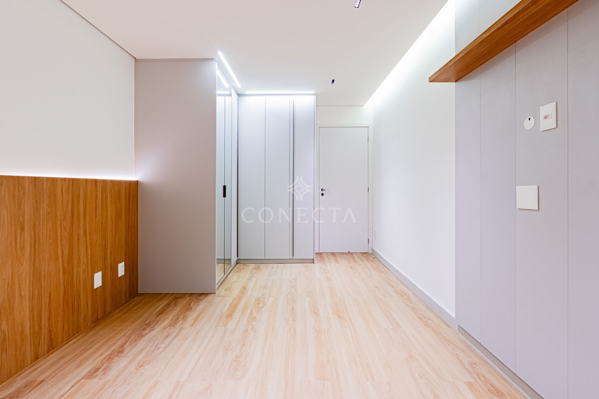 Apartamento para alugar com 4 quartos, 360m² - Foto 42