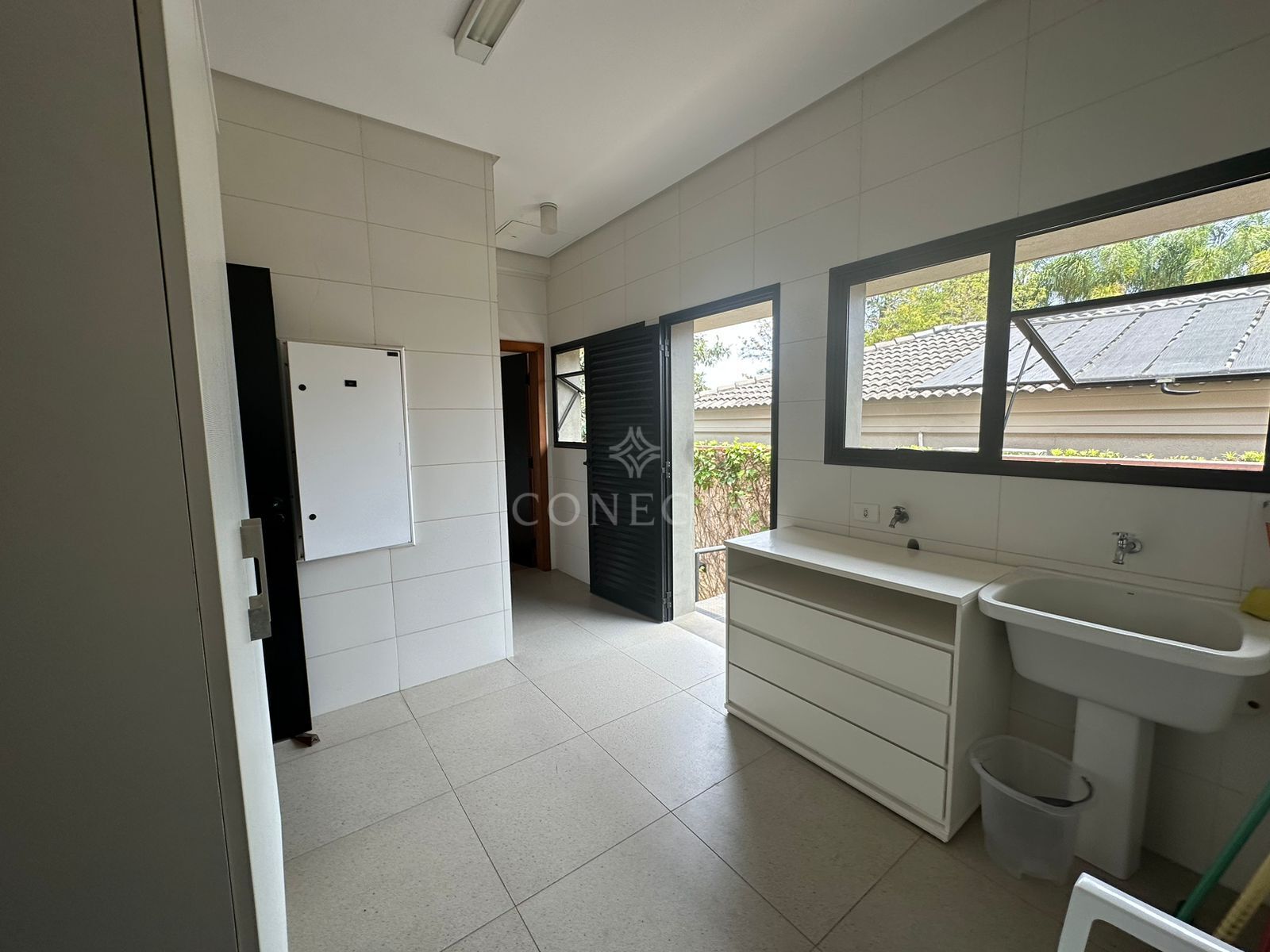 Casa à venda com 3 quartos, 258m² - Foto 10