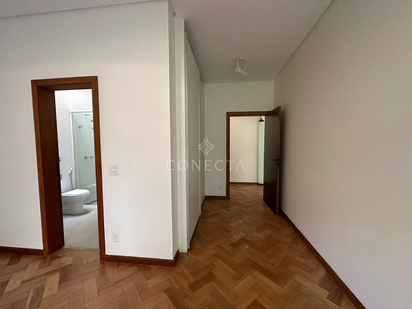 Casa à venda com 3 quartos, 258m² - Foto 14