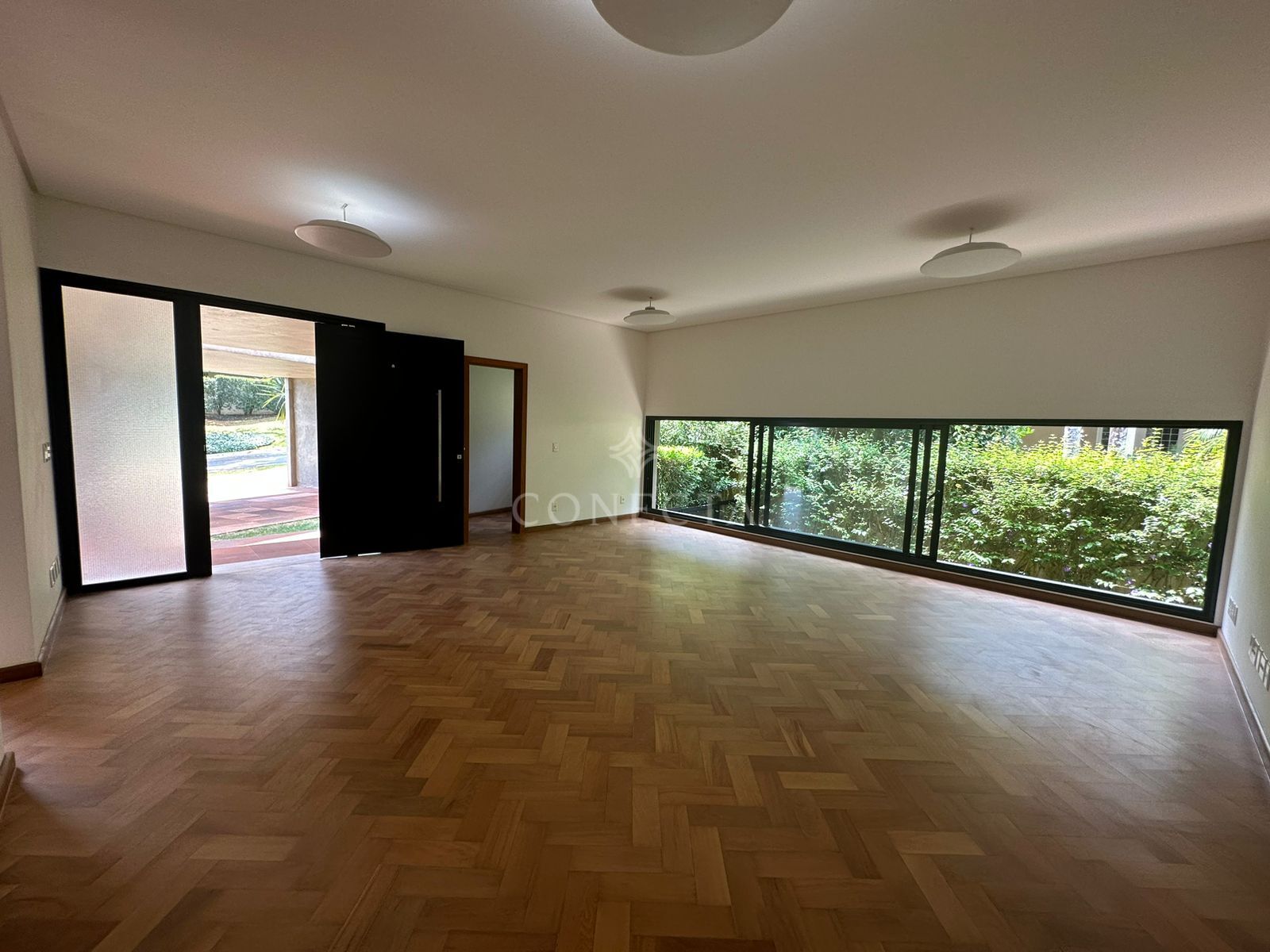 Casa à venda com 3 quartos, 258m² - Foto 3