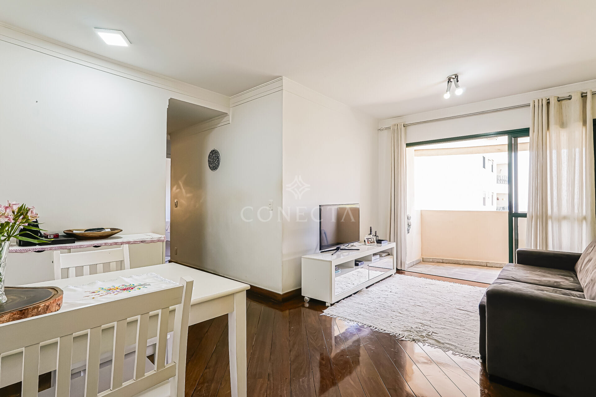 Apartamento à venda com 3 quartos, 99m² - Foto 4