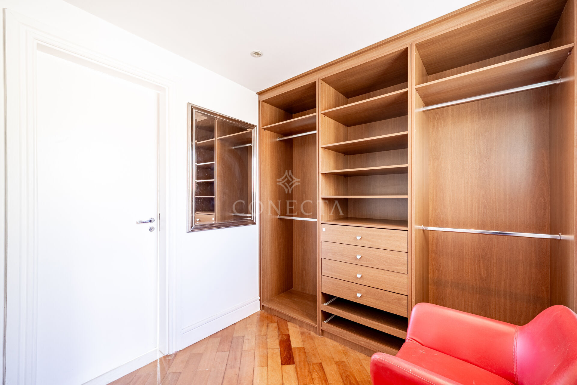 Casa para alugar com 4 quartos, 400m² - Foto 31