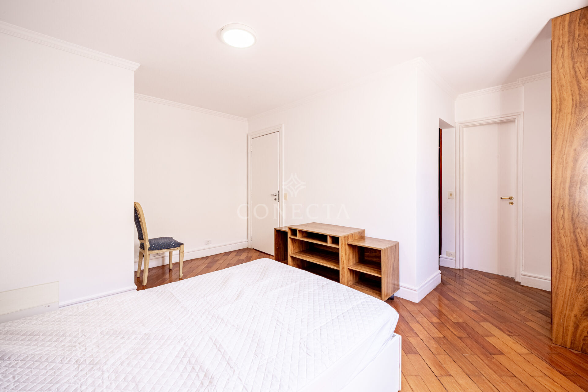 Casa para alugar com 4 quartos, 400m² - Foto 42