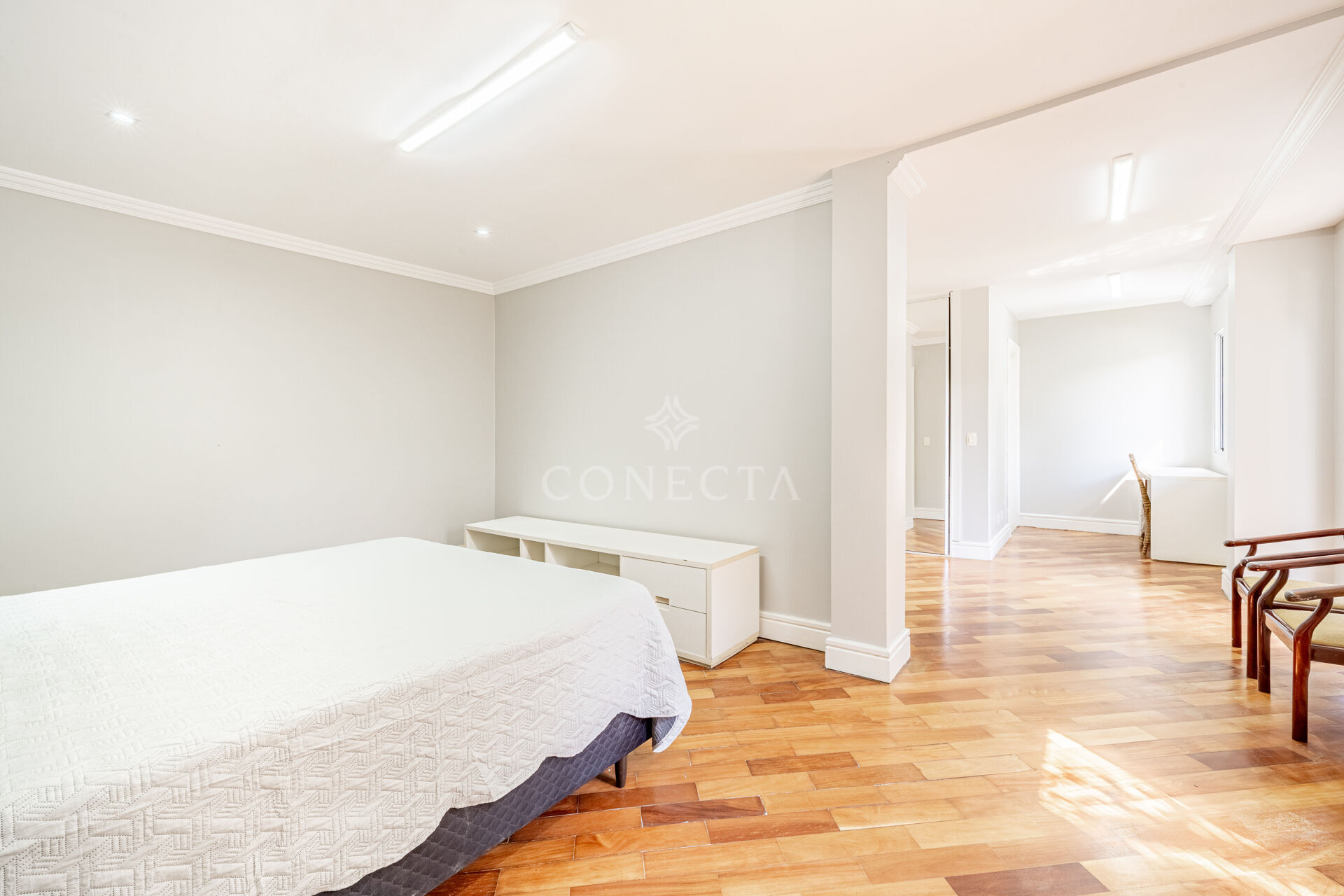 Casa para alugar com 4 quartos, 400m² - Foto 47