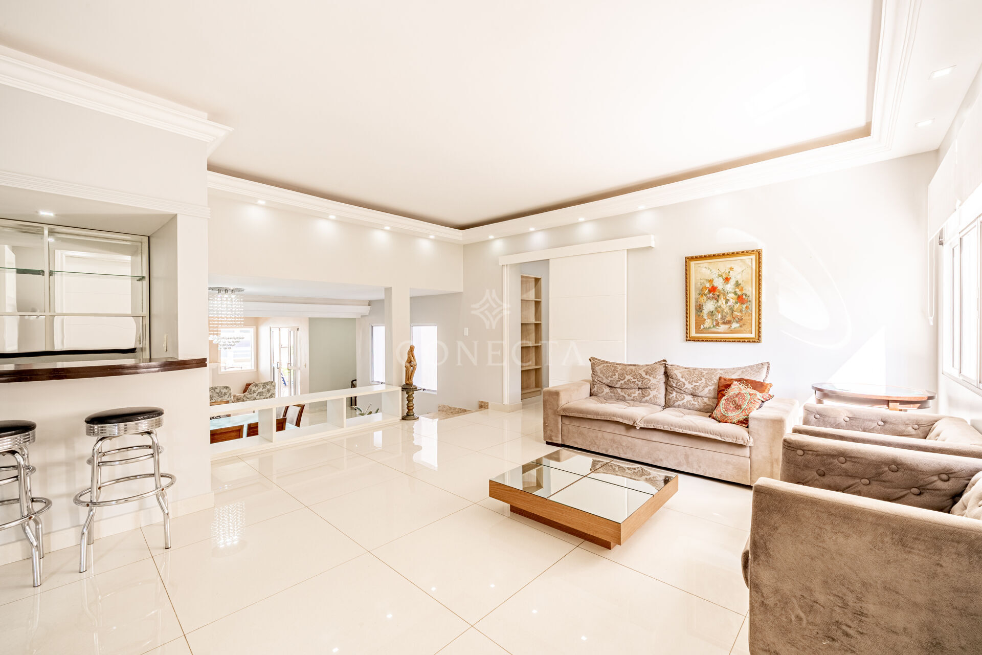 Casa para alugar com 4 quartos, 400m² - Foto 3