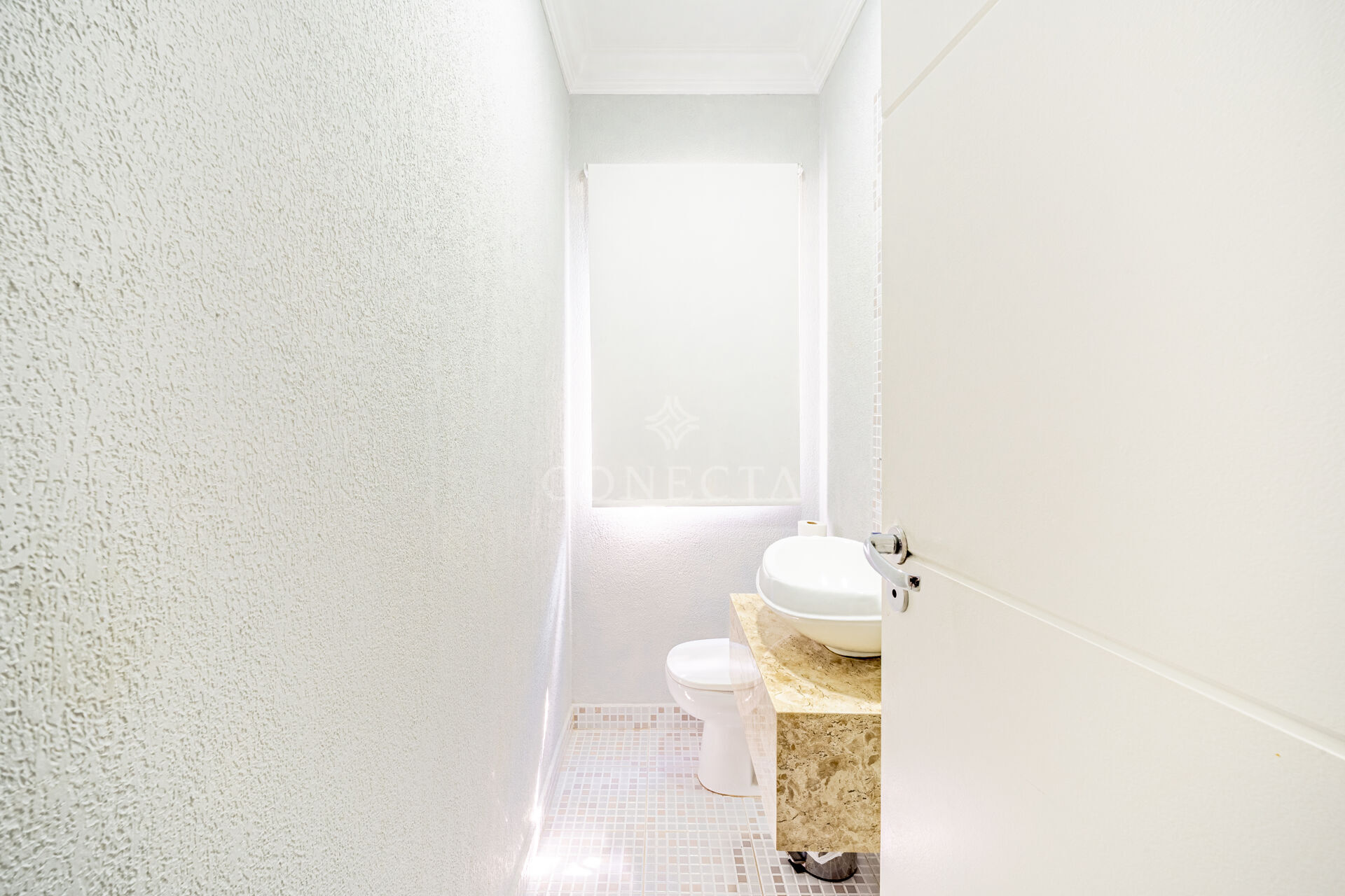 Casa para alugar com 4 quartos, 400m² - Foto 14