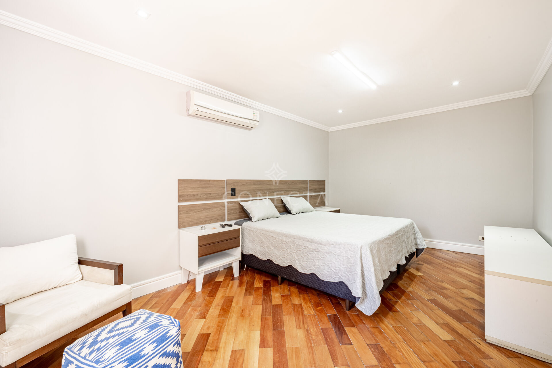 Casa para alugar com 4 quartos, 400m² - Foto 46