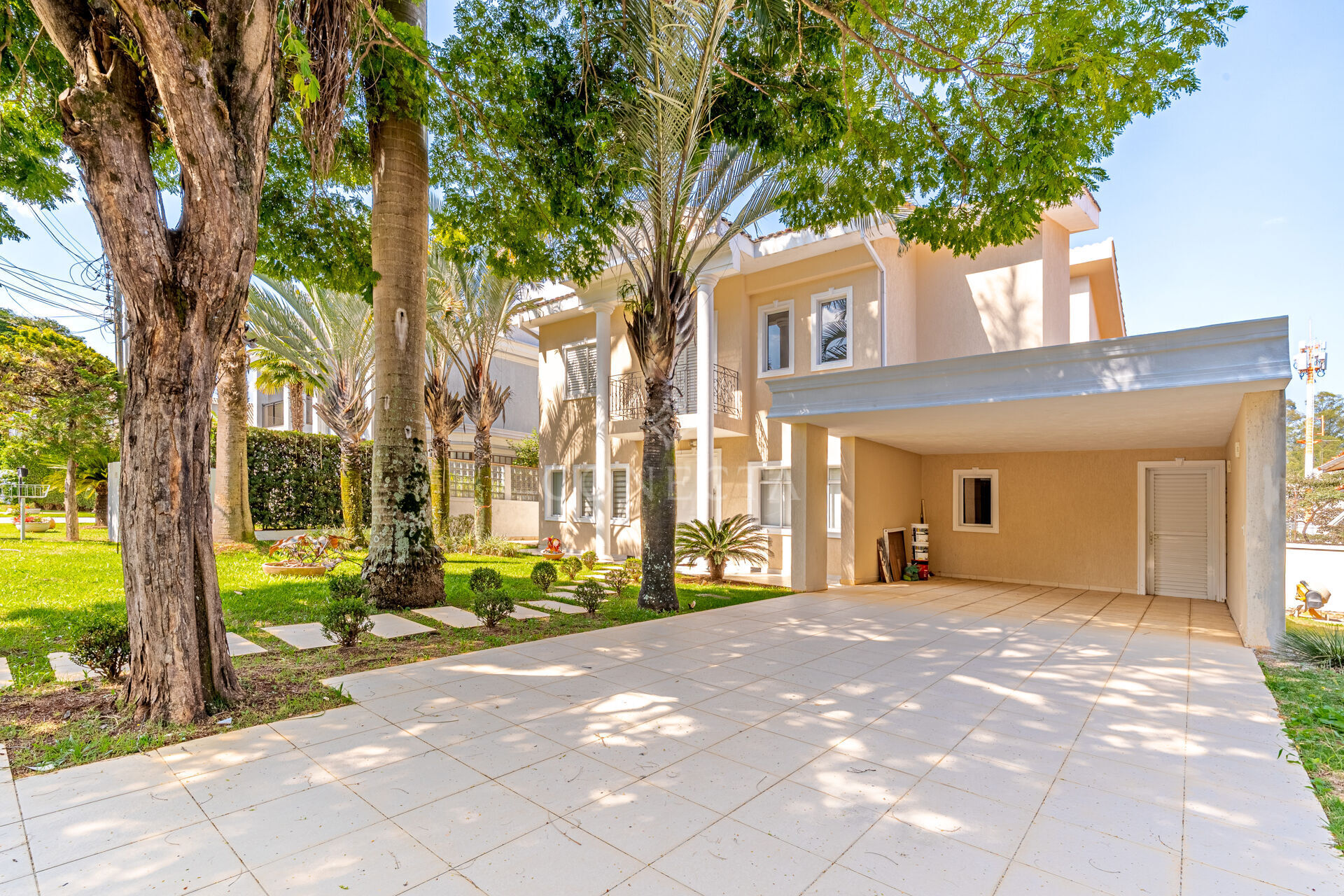Casa para alugar com 4 quartos, 400m² - Foto 41