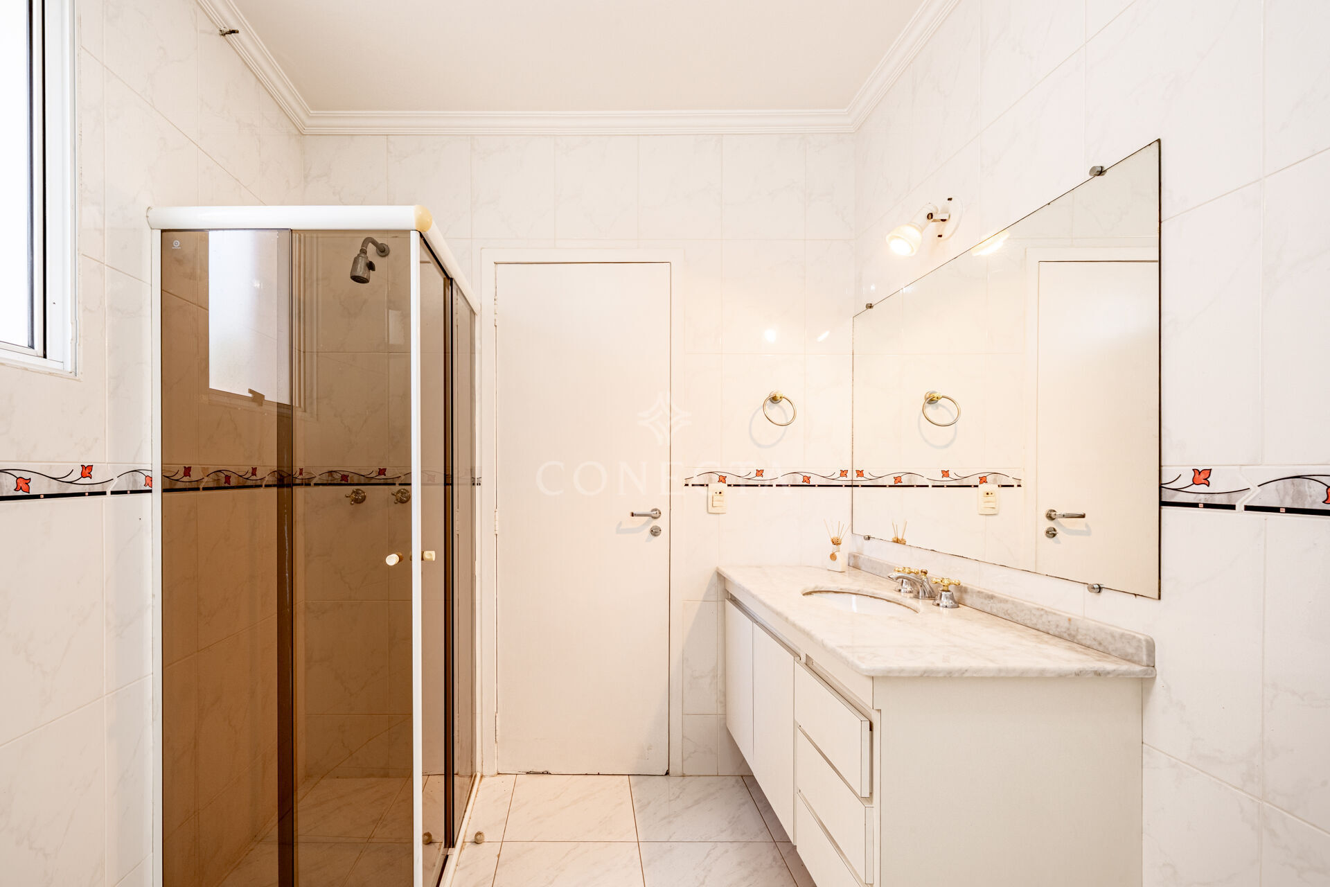 Casa para alugar com 4 quartos, 400m² - Foto 36
