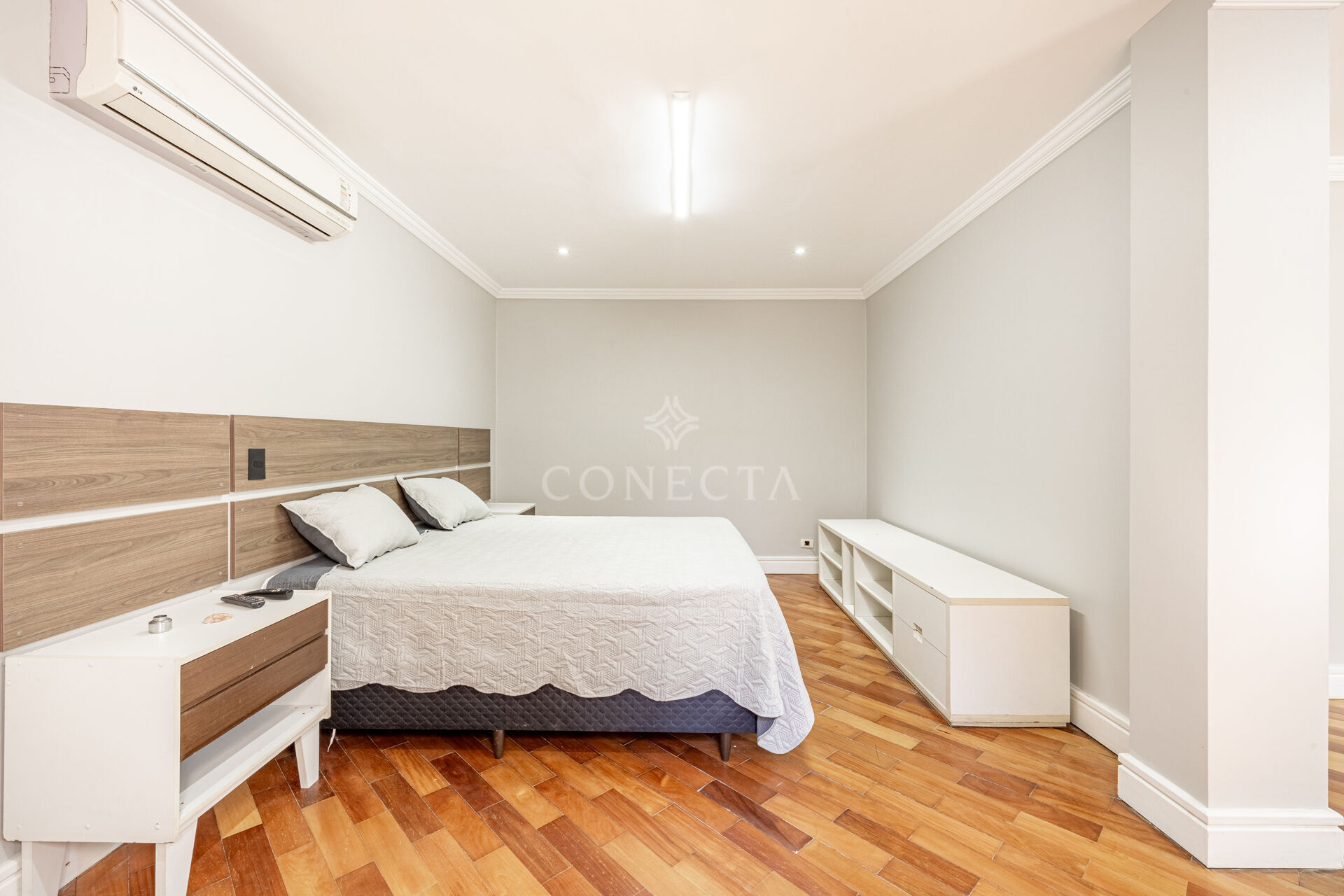 Casa para alugar com 4 quartos, 400m² - Foto 37