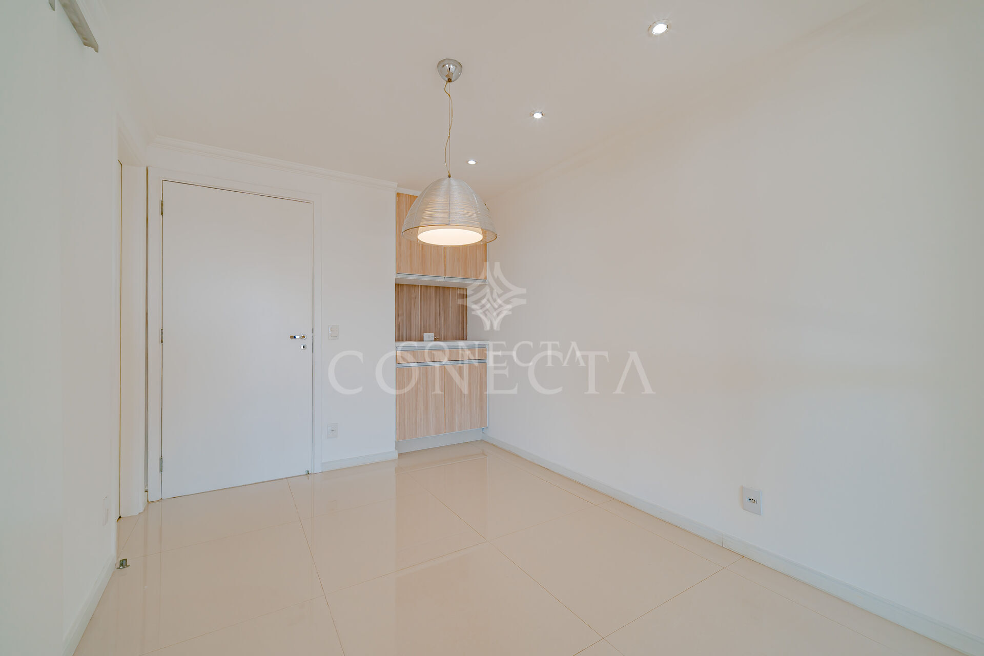 Apartamento para alugar com 4 quartos, 243m² - Foto 6