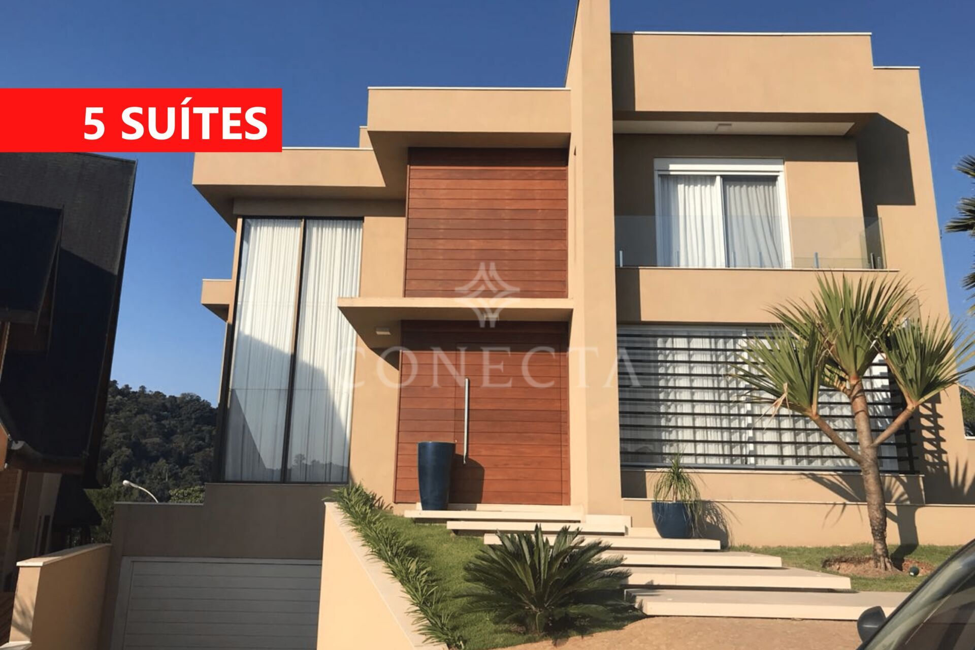 Casa à venda com 5 quartos, 800m² - Foto 1