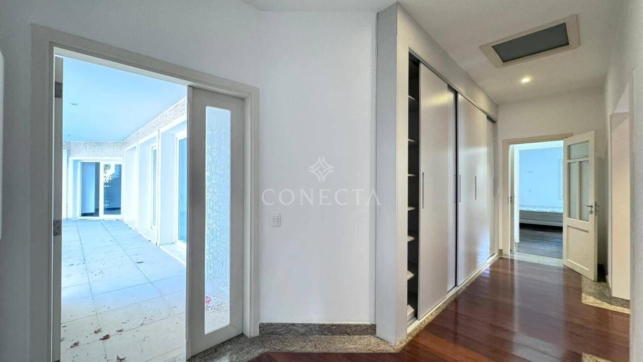 Casa para alugar com 4 quartos, 515m² - Foto 19