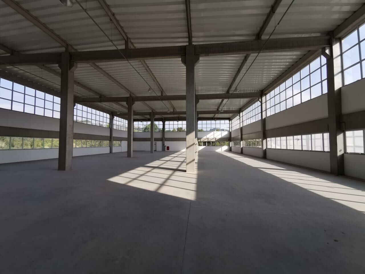 Sala-Conjunto, 5000 m² - Foto 9