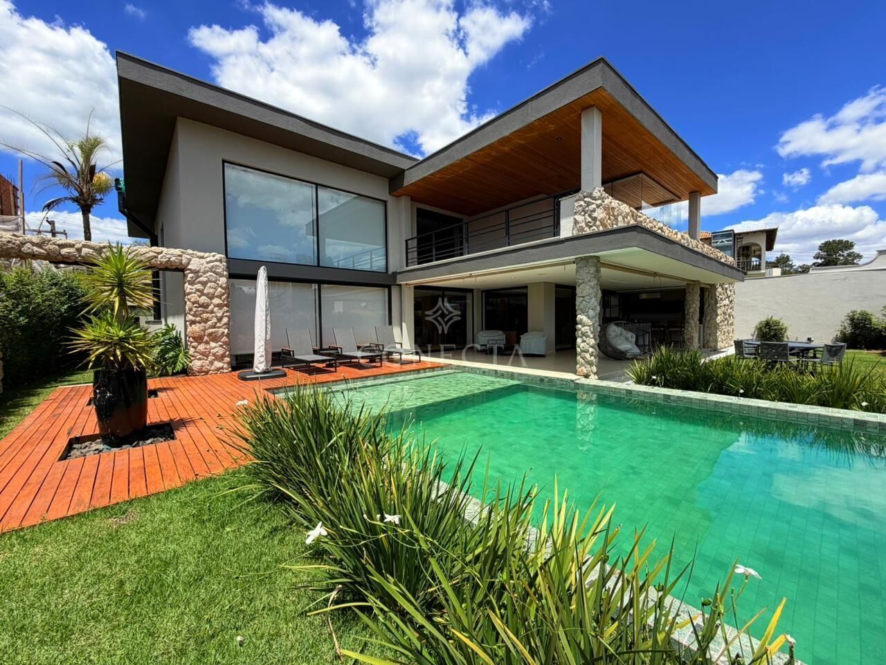 Casa, 5 quartos, 800 m² - Foto 1